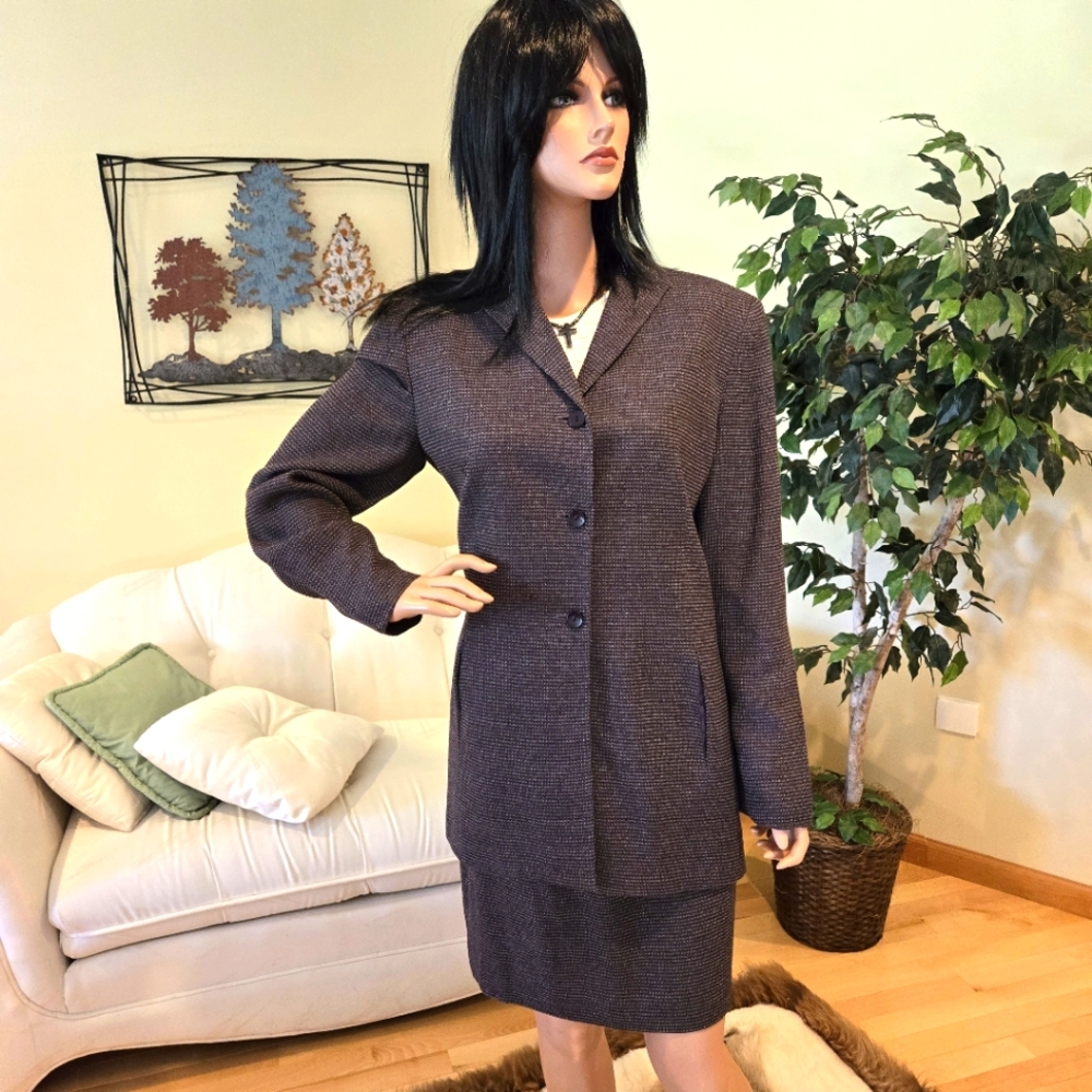 Vintage Jones Wear Woman's Purple Tweed Suit, Size 12